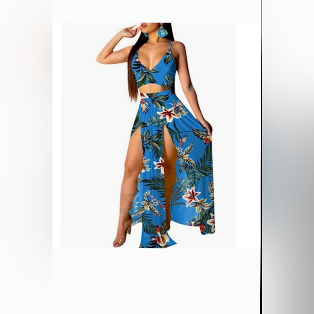NWOT Floral Printed Side Slit Two-Piece Maxi Skirt Matching Set